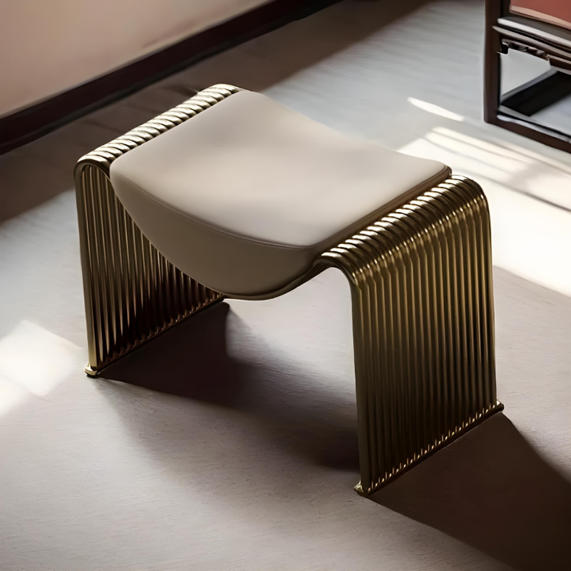 Banc de Chambre Luxe et Minimalisme | Structure Métal et Style Italien