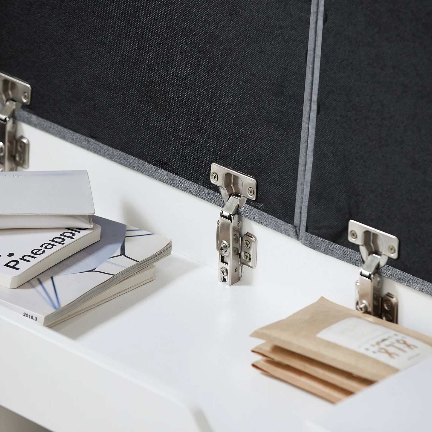 Banc à Chaussures avec Rangement Intégré | Design Nordique et Assise Coussinée