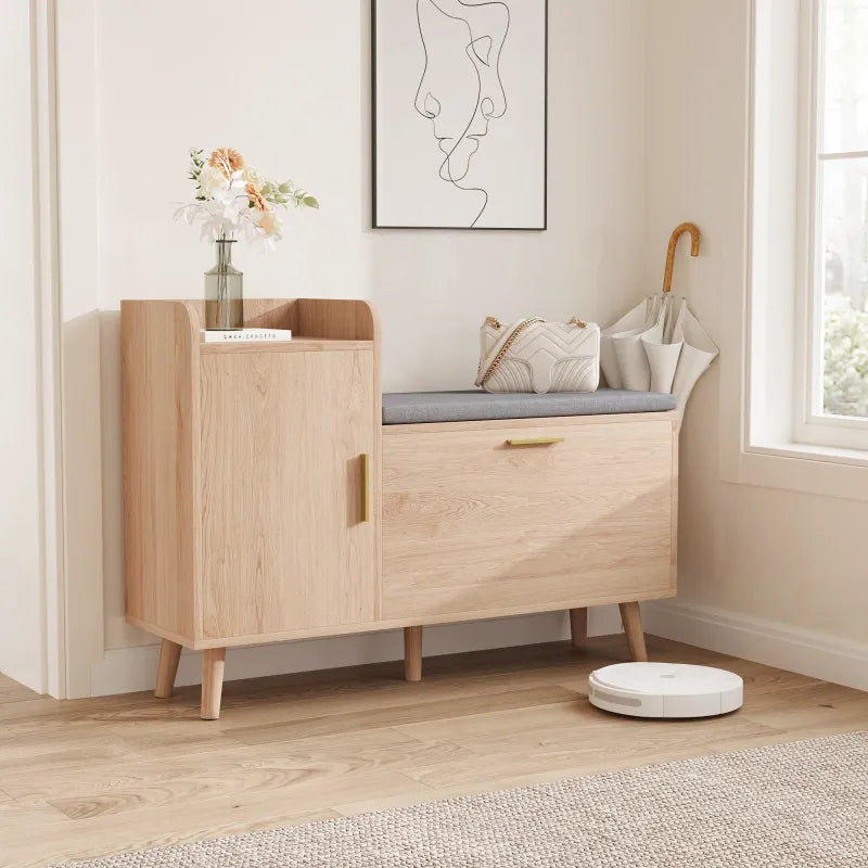 Banc à chaussures 2 en 1 avec assise confort, style scandinave et moderne, en bois clair et design épuré.