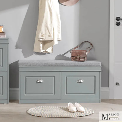 Banc à chaussures gris au design scandinave avec assise et espace de rangement compact, par Maison Banc