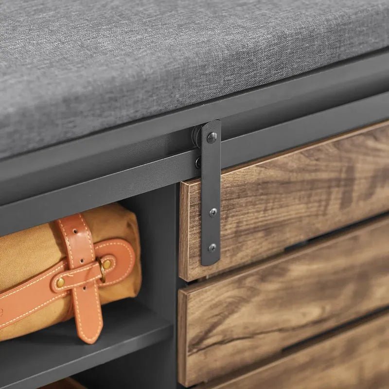 Banc à chaussures moderne avec porte coulissante en design scandinave, couleur gris noir, par Maison Banc.