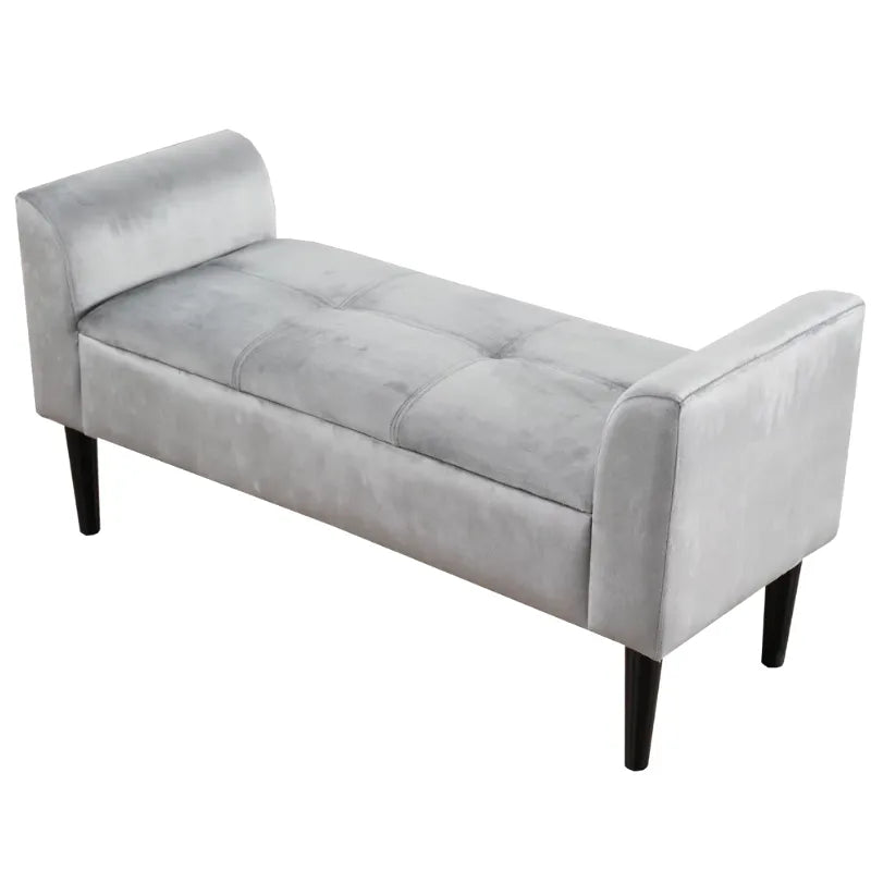 Banc bout de lit capitonné avec accoudoirs, design minimaliste et décoratif, par Maison Banc, en tissu beige élégant.