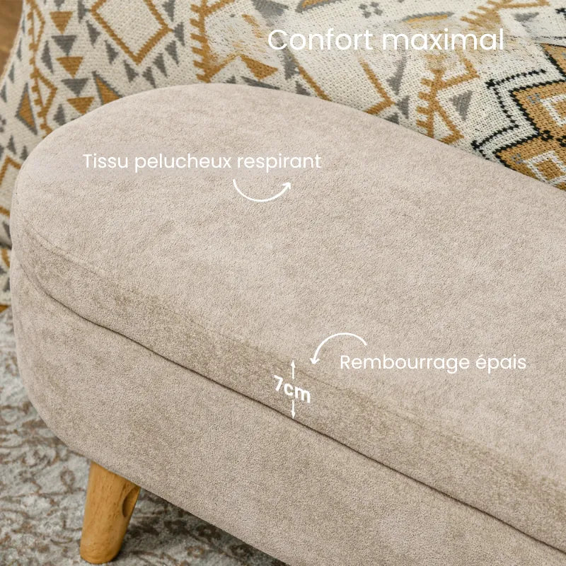 Banc coffre de rangement ovale en velours beige, design scandinave élégant, par Maison Banc, dans un intérieur moderne.