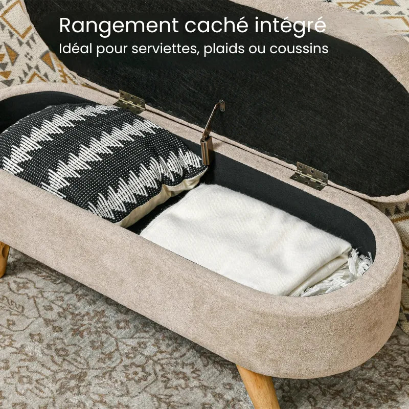 Banquette coffre de rangement ovale en velours beige avec design scandinave élégant, par Maison Banc.