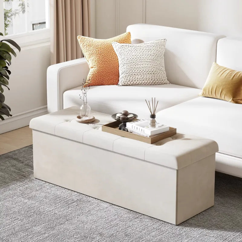 Banc coffre de rangement pliable en lin beige avec design scandinave, par Maison Banc, idéal pour rangement et décoration intérieure.