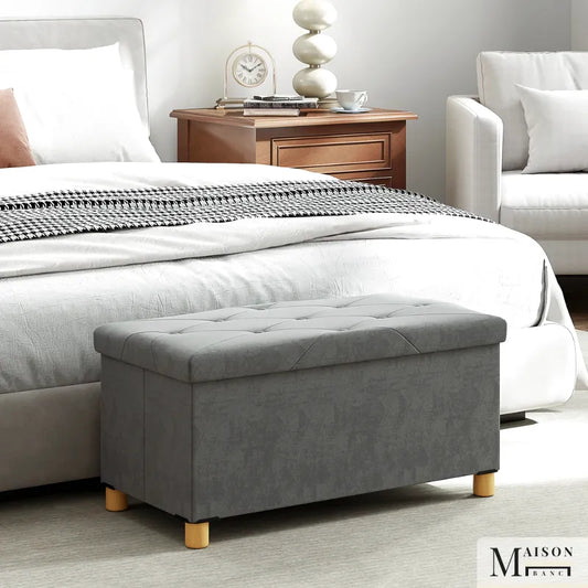 Banc coffre de rangement pliable en velours crème avec design scandinave élégant, idéal pour salon ou chambre, de la marque Maison Banc.