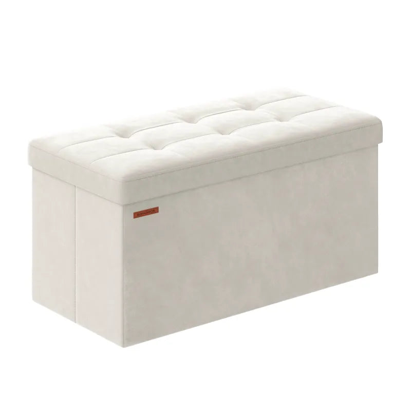 Banc coffre pliable en velours beige, meuble de rangement décoratif minimaliste de la marque Maison Banc.