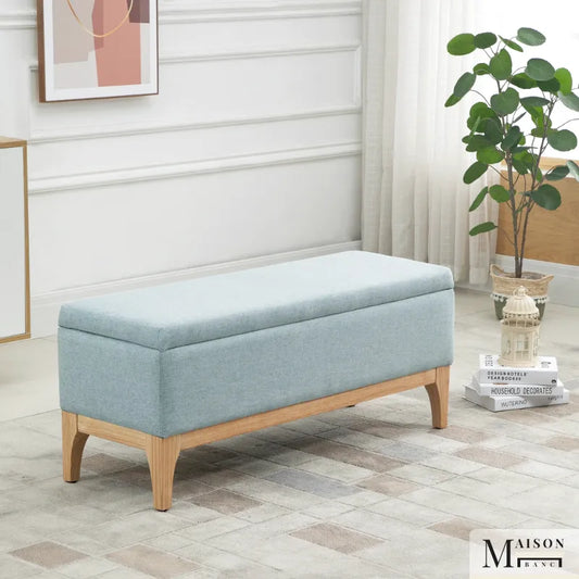 Banquette coffre scandinave luxe Maison Banc avec design minimaliste, en bois clair et élégant pour salon ou entrée.