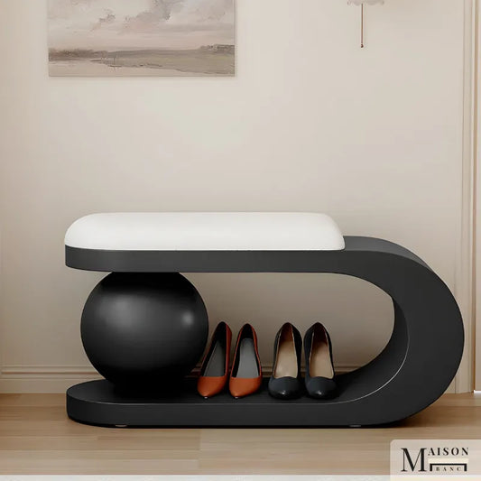 Banc d’entrée à chaussures noir Maison Banc, design nordique minimaliste avec surface en sphère noire, 100 cm de long.