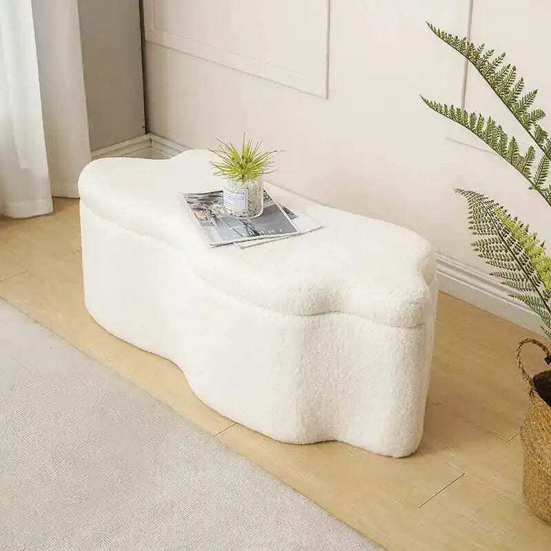 Tabouret d'entrée beige Maison Banc, design nuage Wabi-Sabi, style ottoman, 60 cm, assise confortable et moderne