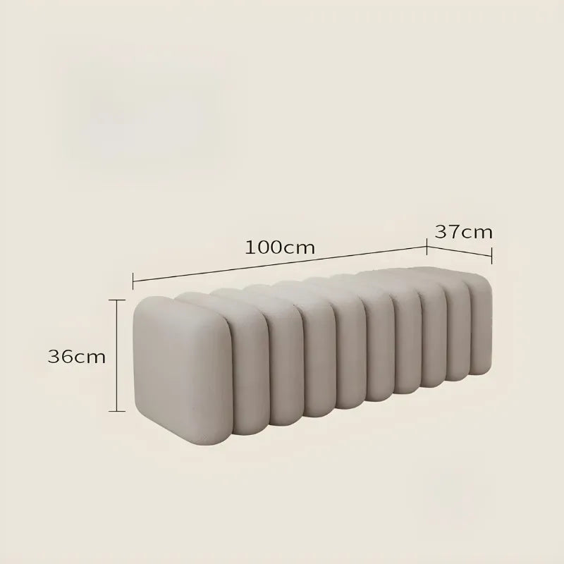 Banc d'entrée nordique en velours gris, design luxe, minimaliste et confortable par Maison Banc.