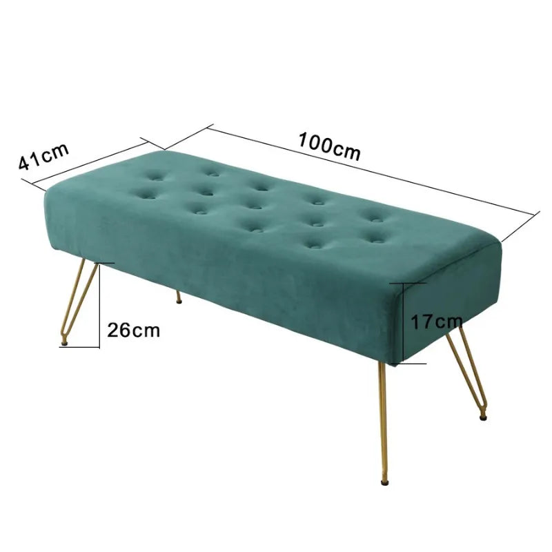 Banquette d'entrée en velours doré et design moderne, avec finition élégante, par Maison Banc.
